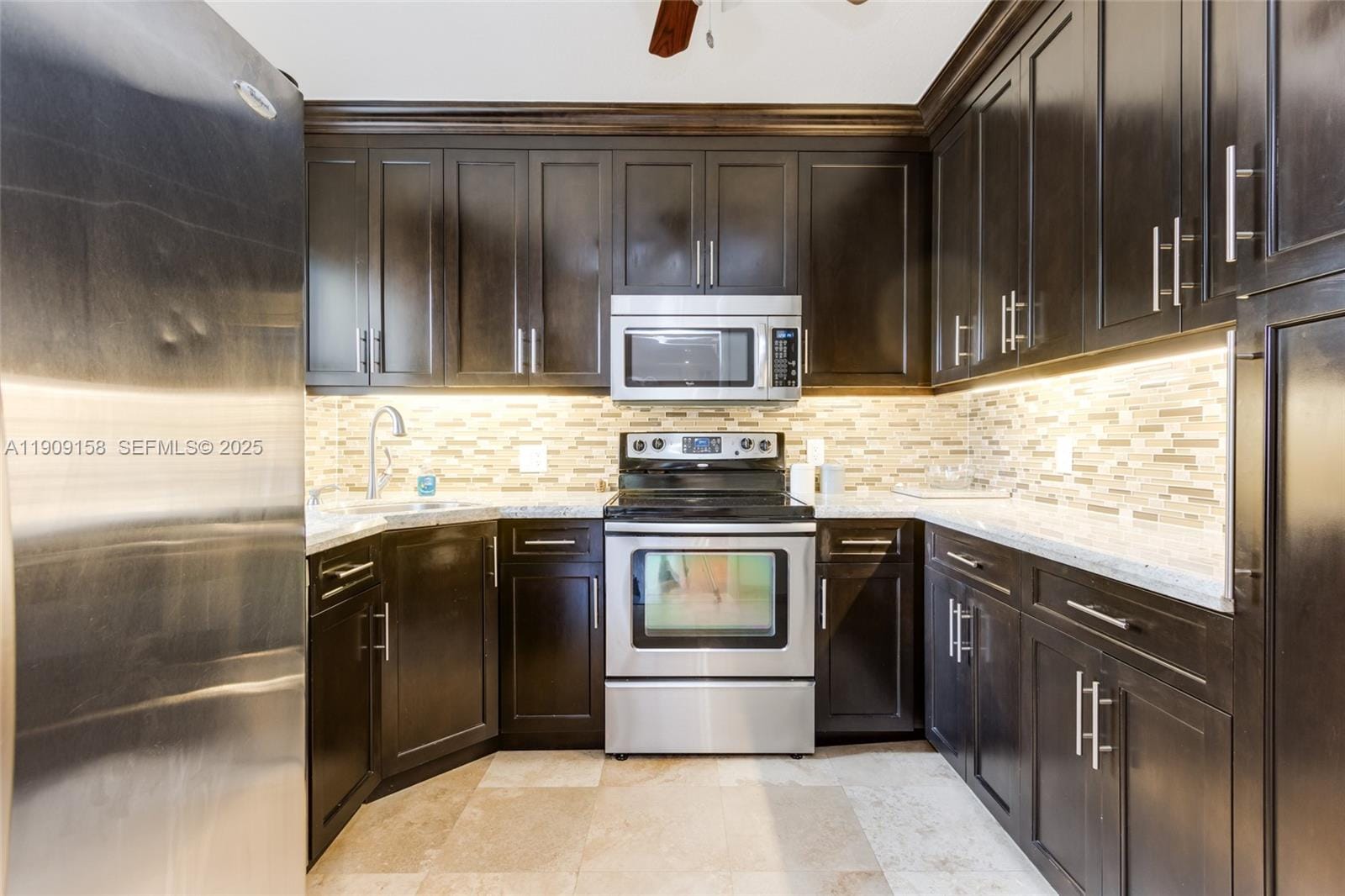 2880 S Carambola S Circle 2071 — photo 8