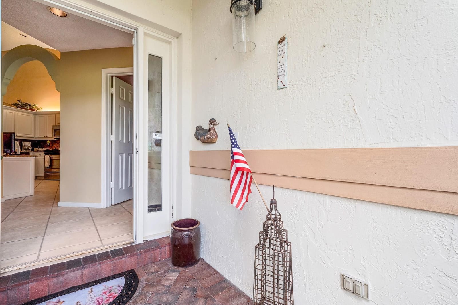 476 W Palm Aire Drive — photo 6