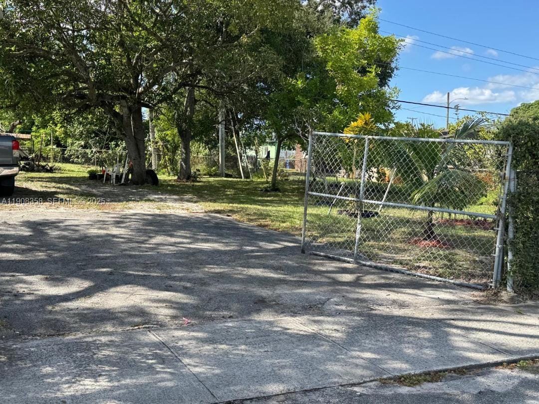 1201 NW 188th Terrace, Miami Gardens, FL 33169 photo 4