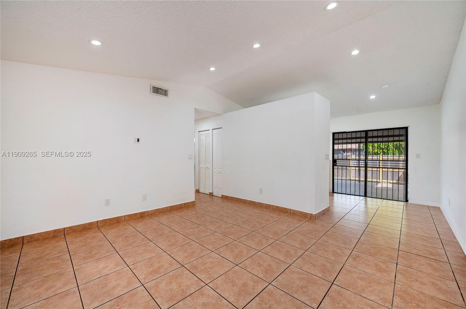 13579 SW 49th Terrace, Miami, FL 33175 photo 3