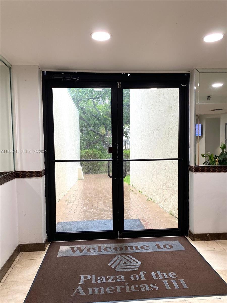 17011 N Bay Road 711, Sunny Isles Beach, FL 33160 photo 5