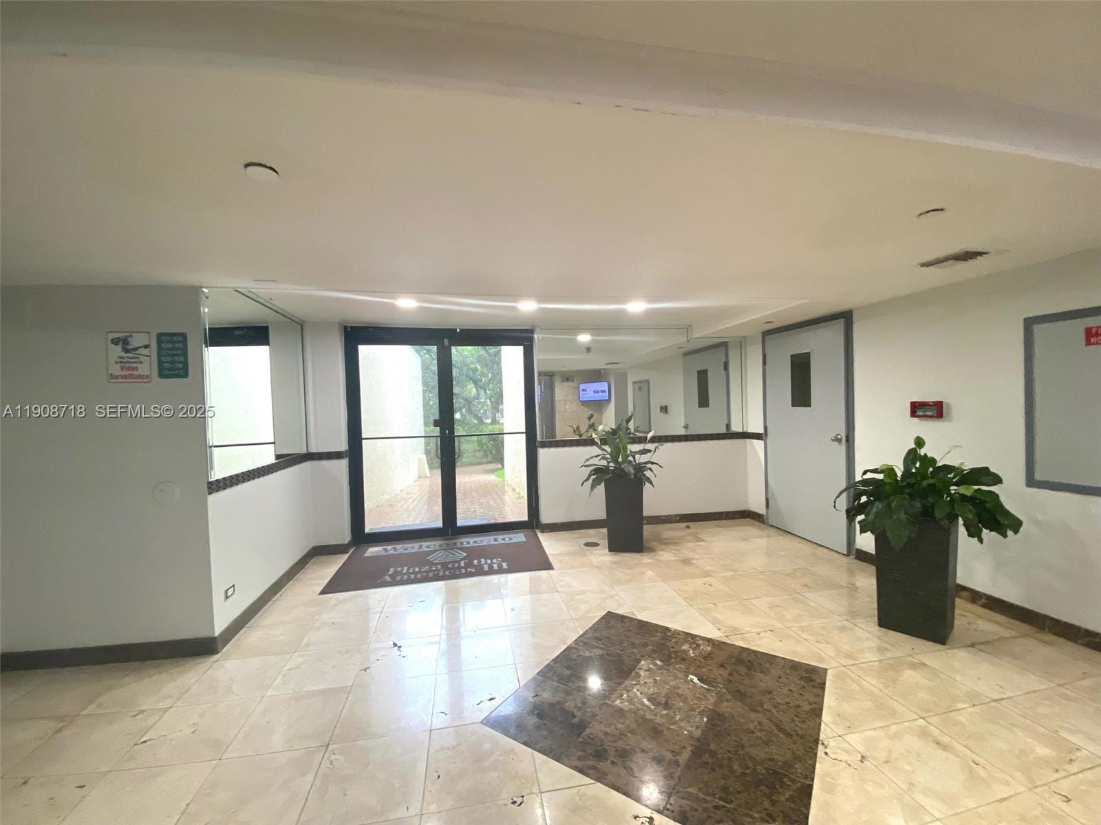 17011 N Bay Road 711, Sunny Isles Beach, FL 33160 photo 6