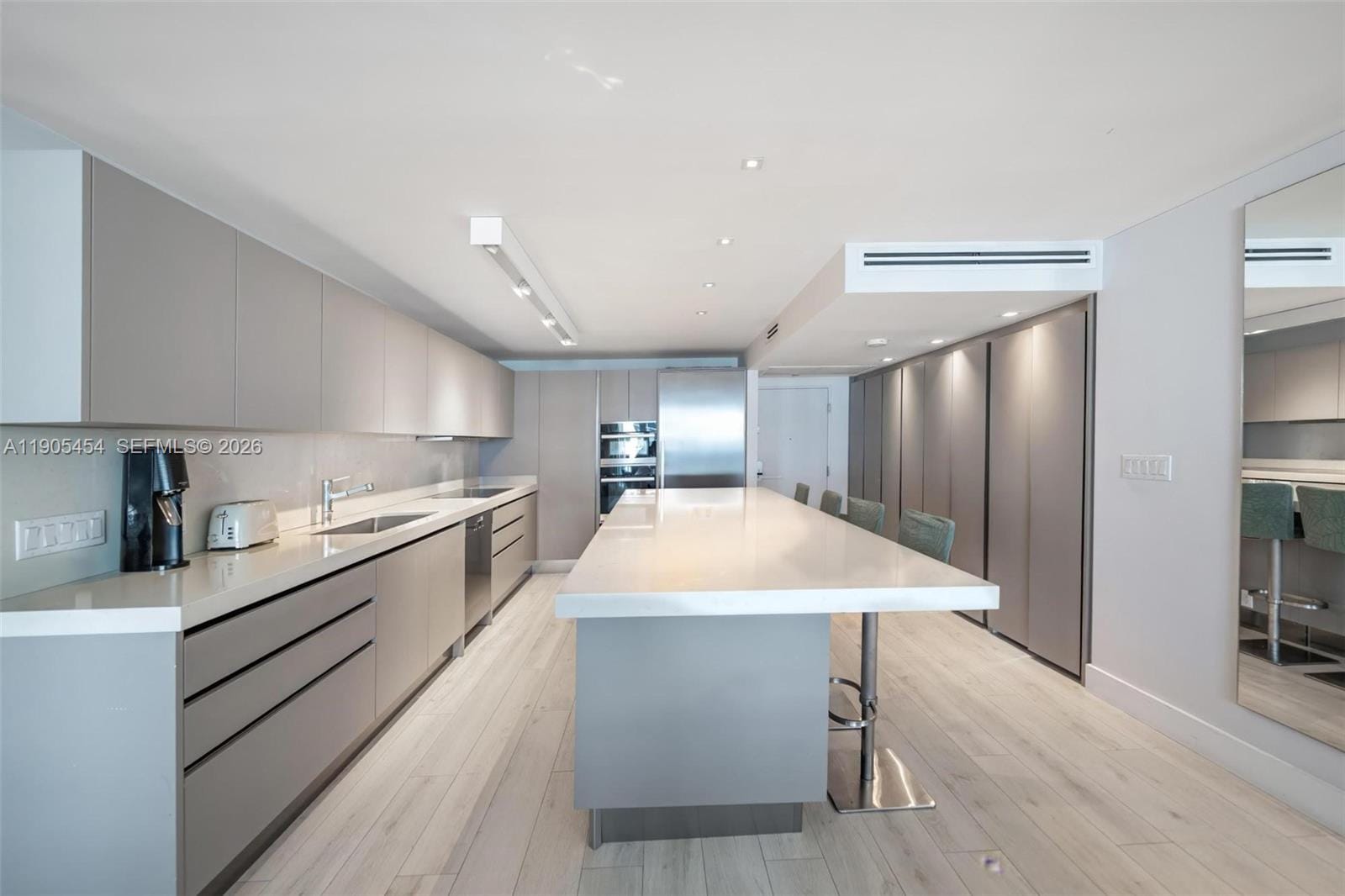 2301 Collins Avenue 1414/1415, Miami Beach, FL 33139 photo 17