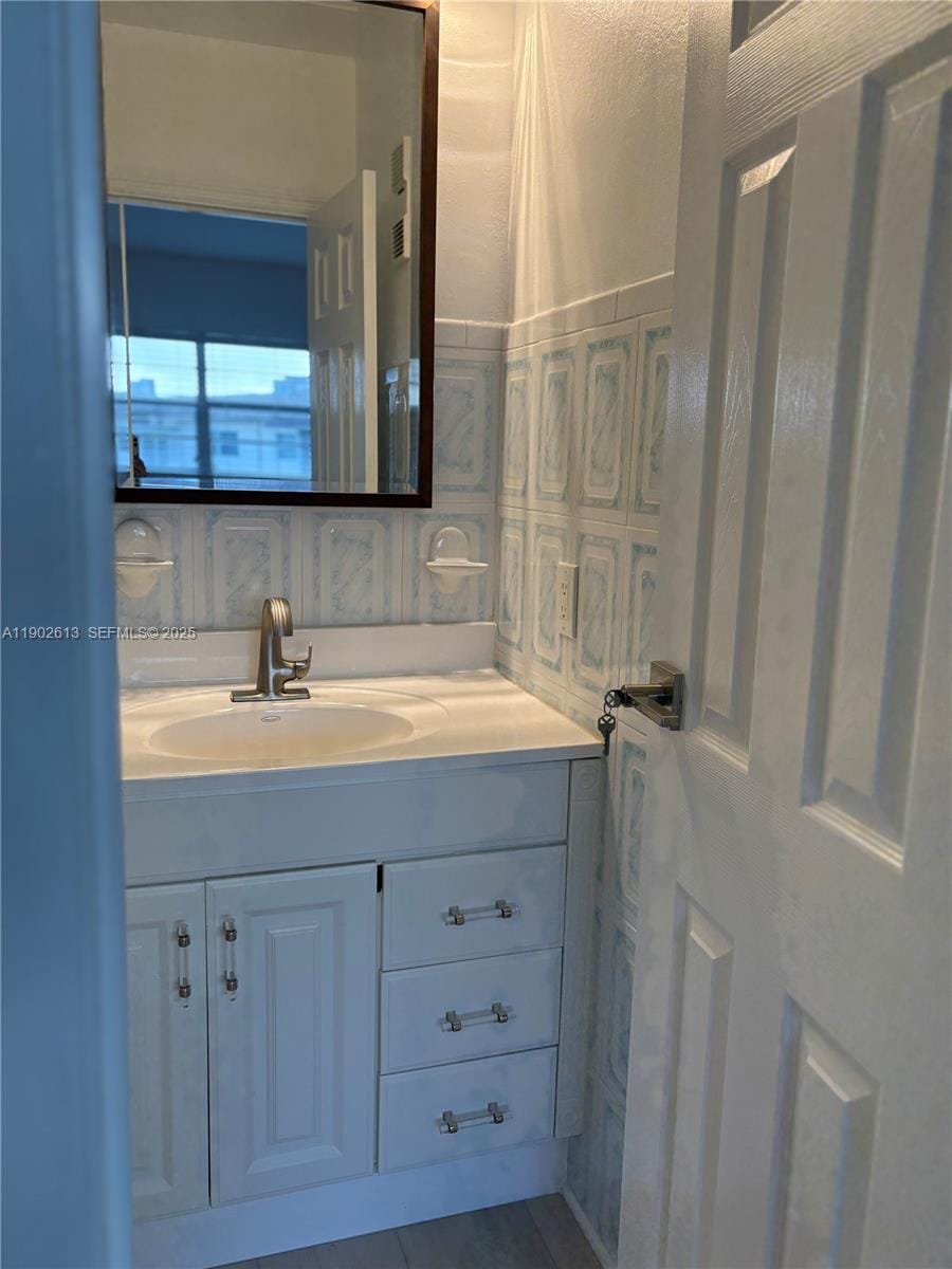 4700 NW 35th Street 602 — photo 8
