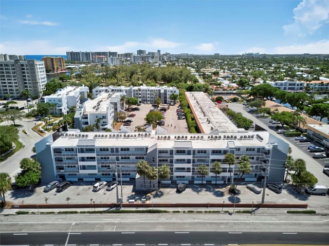 2840 NE 14th Street 311A, sold in Casa La Quinta, Pompano Beach, FL