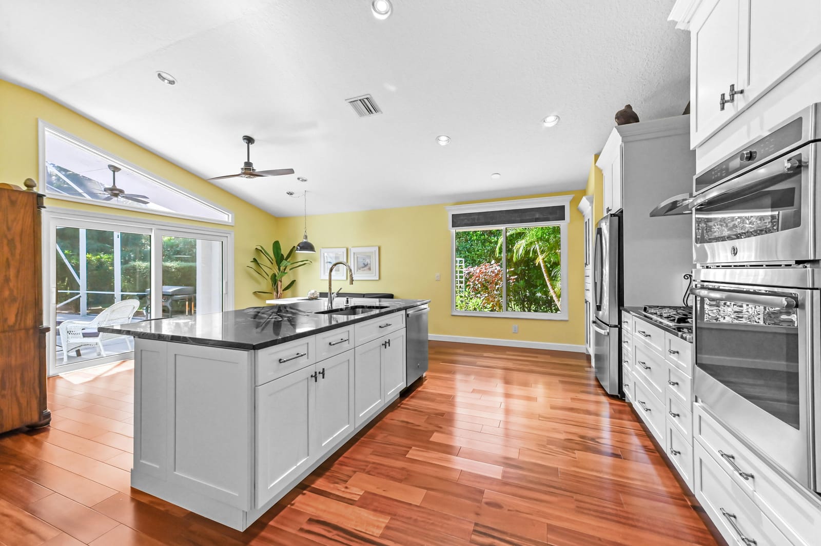 7990 SE Mammoth Drive, Hobe Sound, FL 33455 photo 14