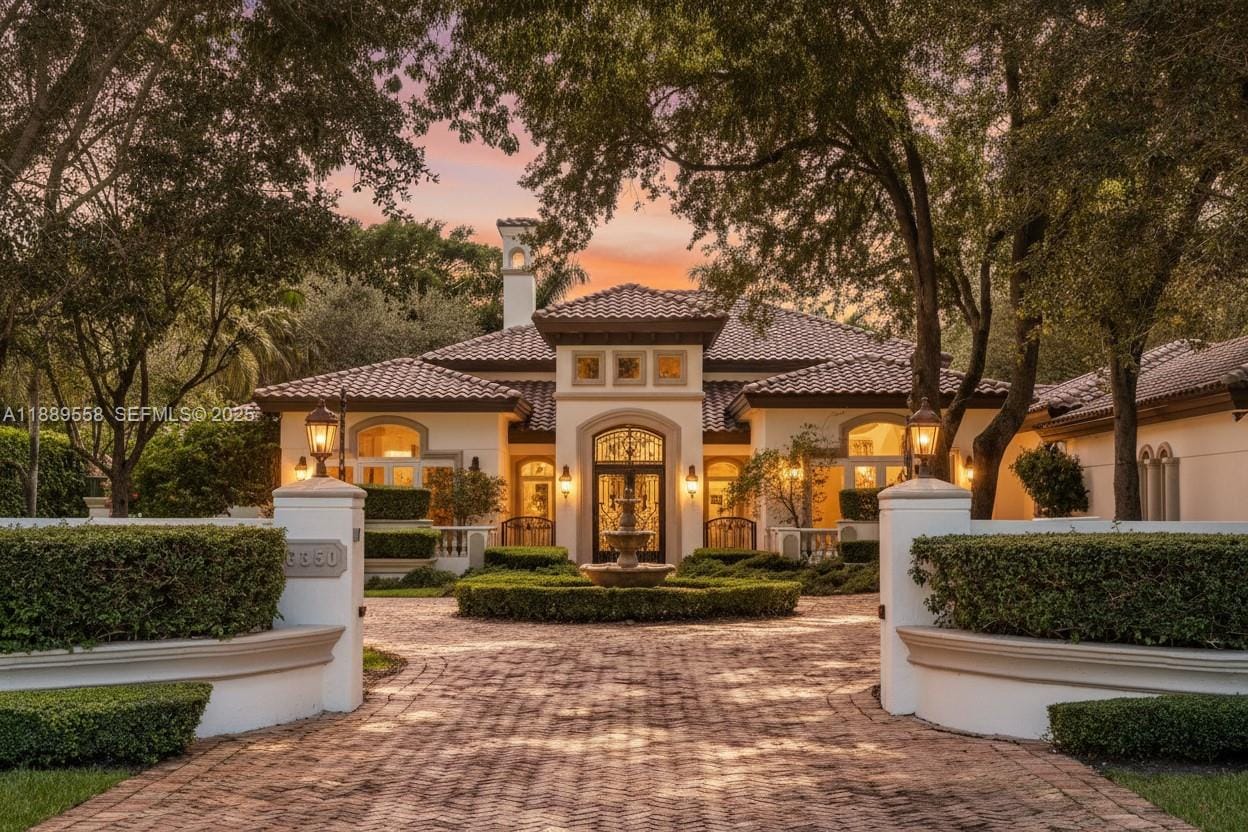6350 SW 92nd Street, Pinecrest, FL 33156