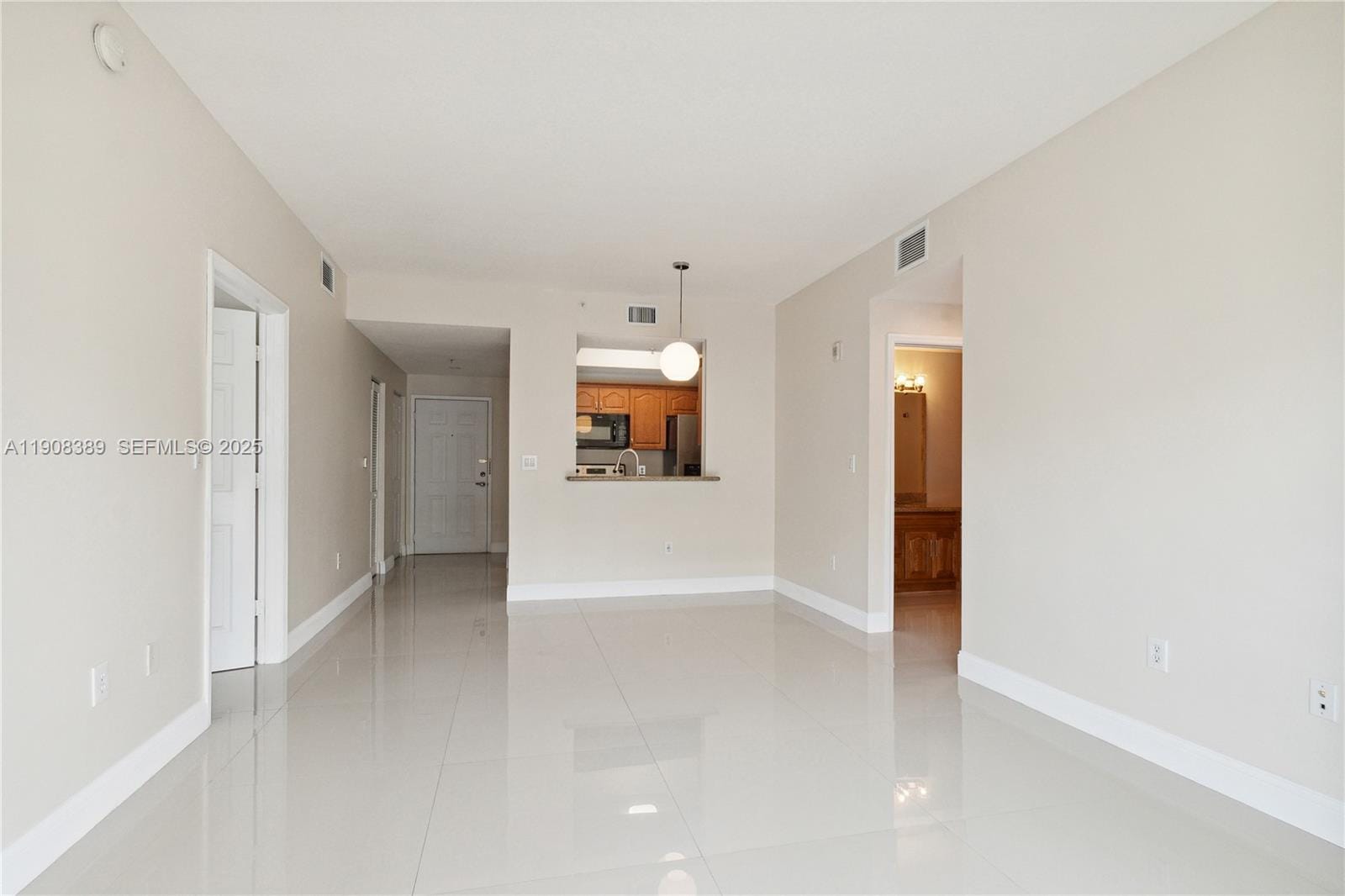 3590 Coral Way 804 — photo 2