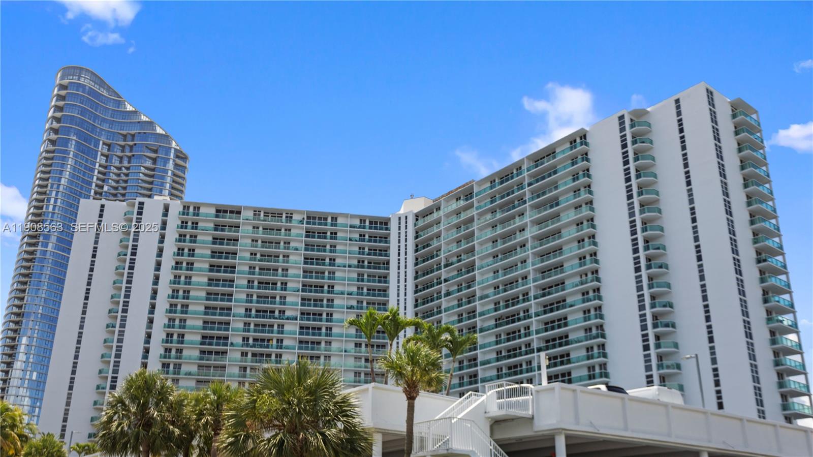 100 Bayview Drive 227, Sunny Isles Beach, FL 33160, Sunny Isles Beach