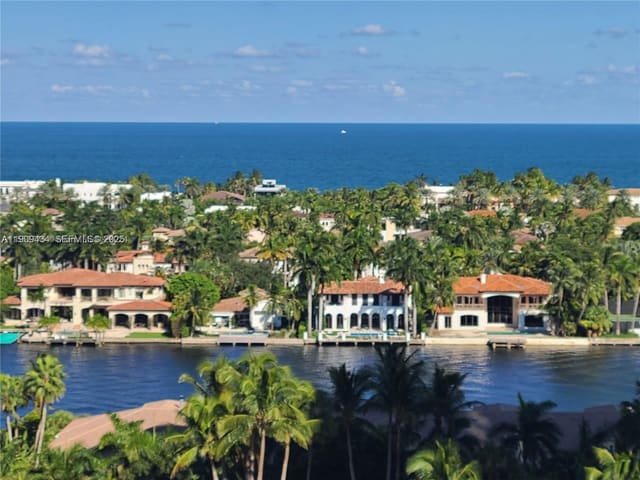 21055 Yacht Club Drive 1602, South Tower At The Point, Aventura, FL