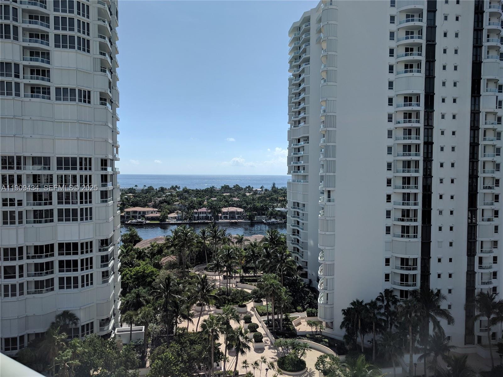 21055 Yacht Club Drive 1602 — photo 3