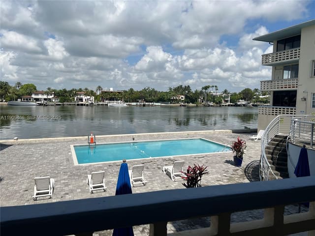 6484 Indian Creek Drive 209, sold in Amd Pl Of 2nd Ocean Front, Miami Beach, FL