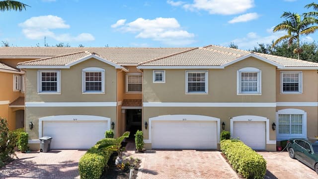 7673 Spatterdock Drive, sold in Greystone, Boynton Beach, FL