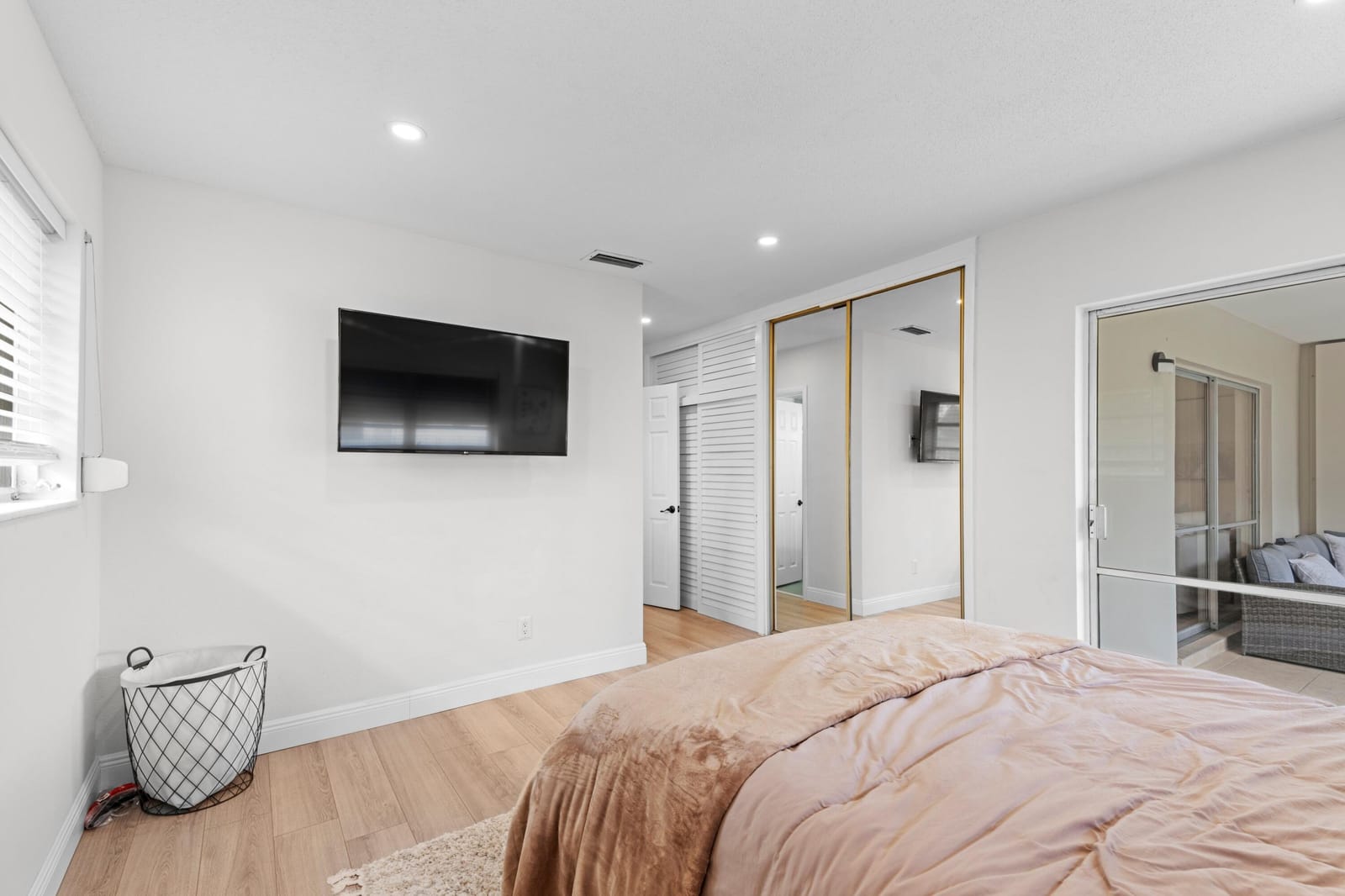 40 SE 13th Street B1 — photo 11
