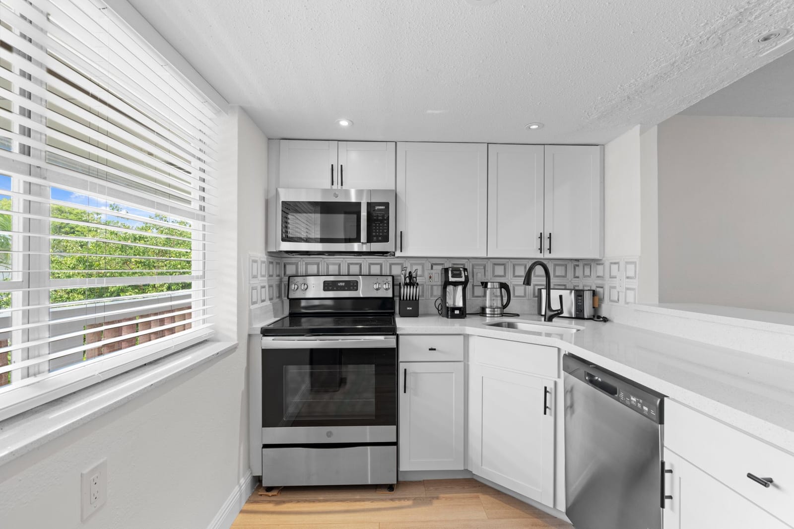 40 SE 13th Street B1 — photo 9