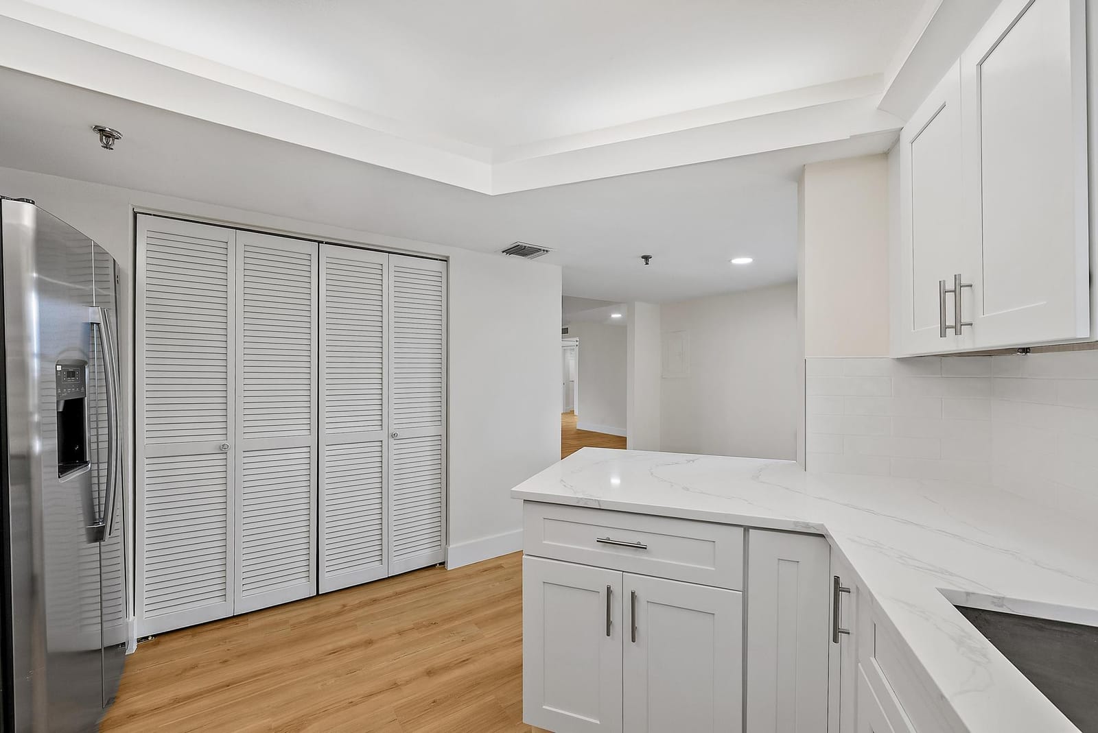 19800 Sandpointe Bay Drive 406, Tequesta, FL 33469 photo 9