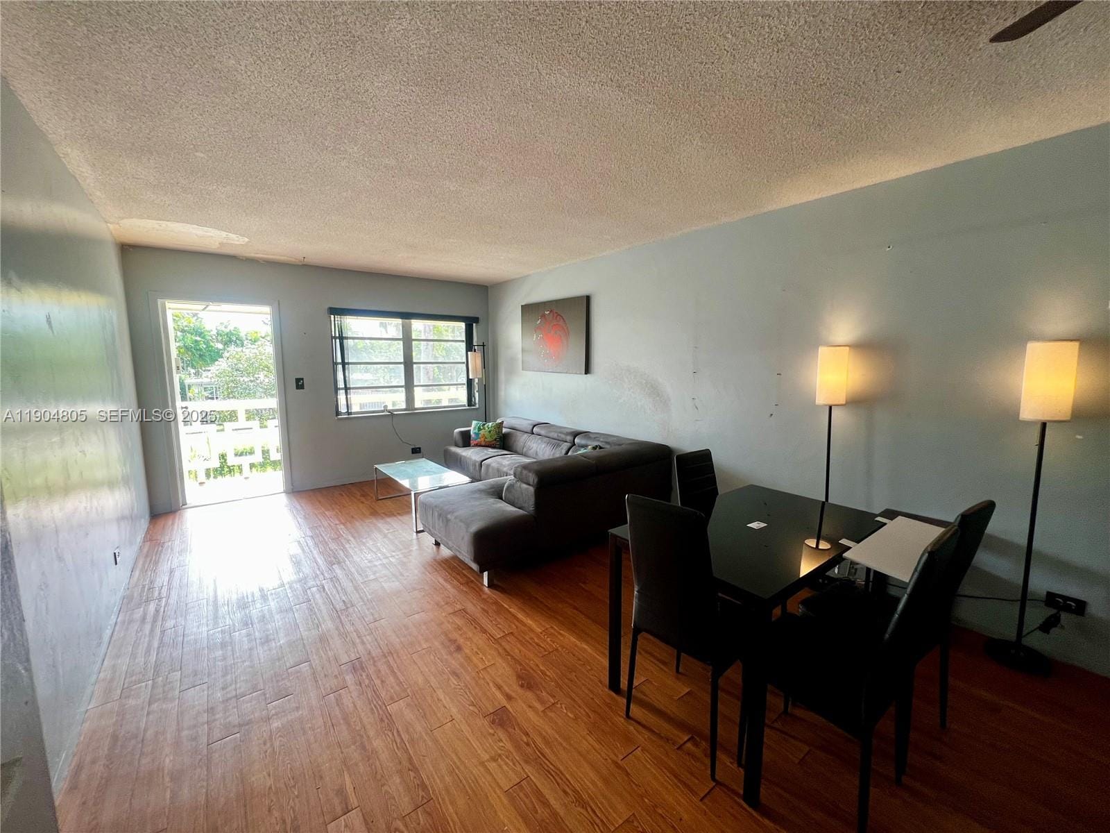 1501 Arthur Street 7 — photo 2