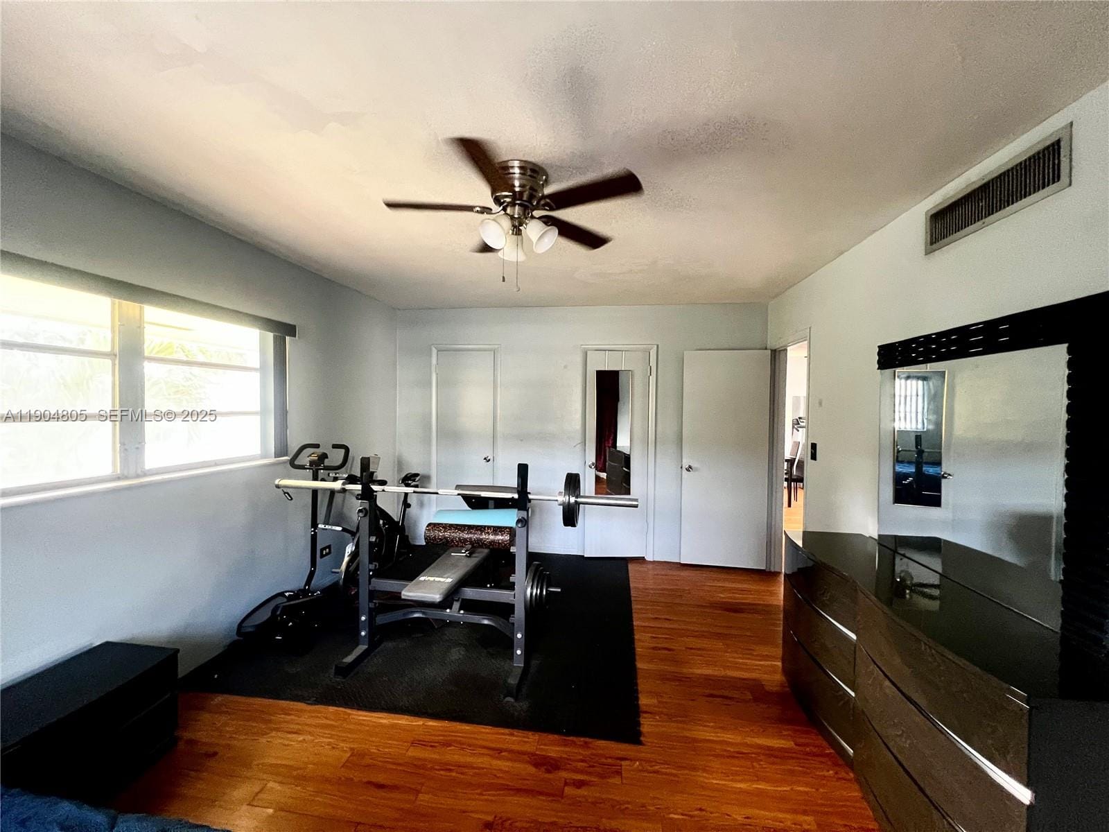 1501 Arthur Street 7 — photo 8
