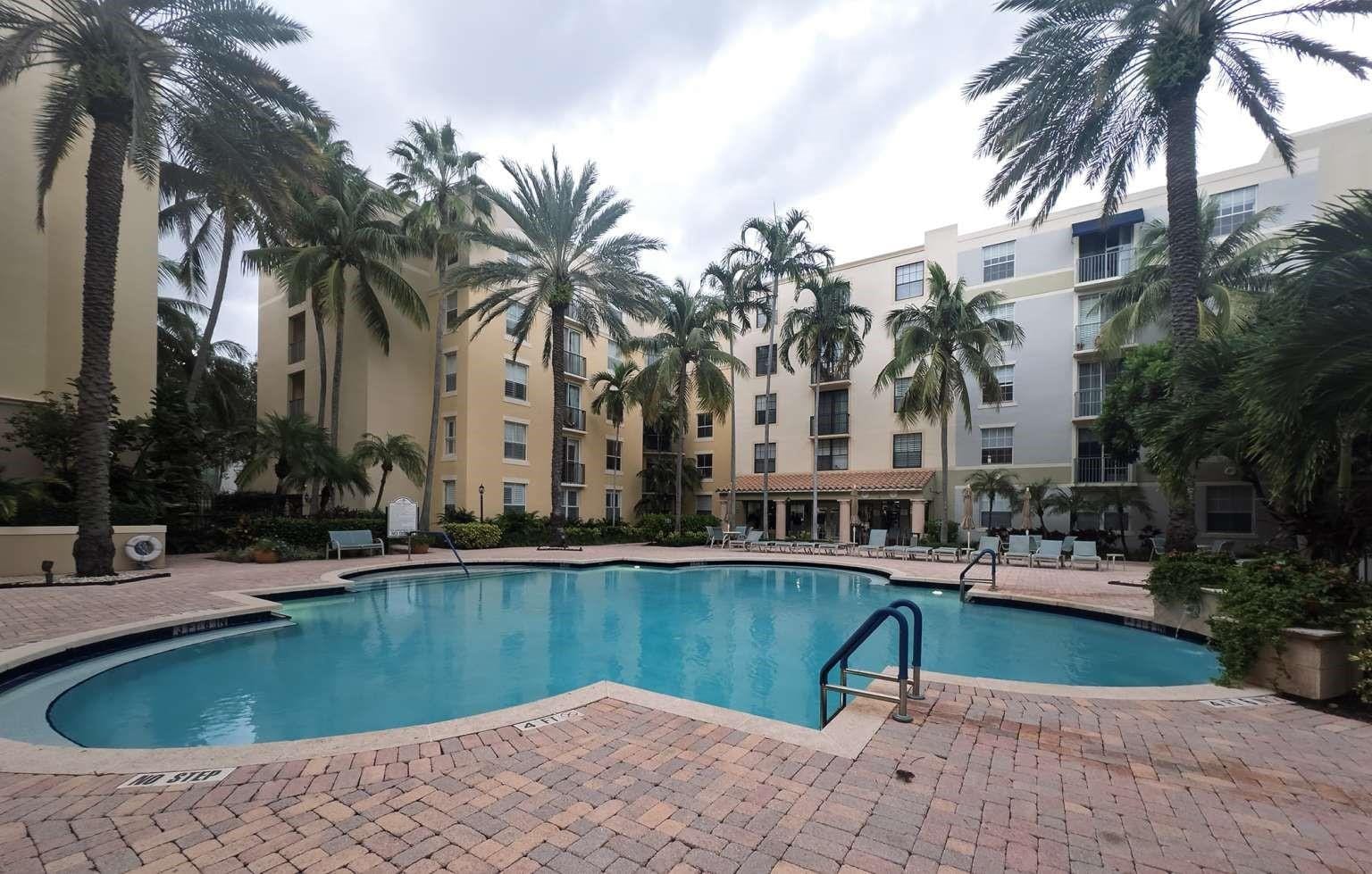 630 S Sapodilla Avenue 215, West Palm Beach, FL 33401 photo 25