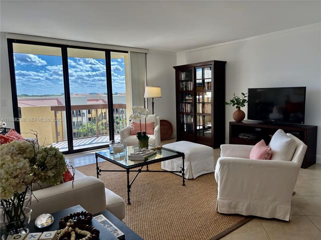 600 Biltmore Way 718, sold in Biltmore Ii Condo, Coral Gables, FL