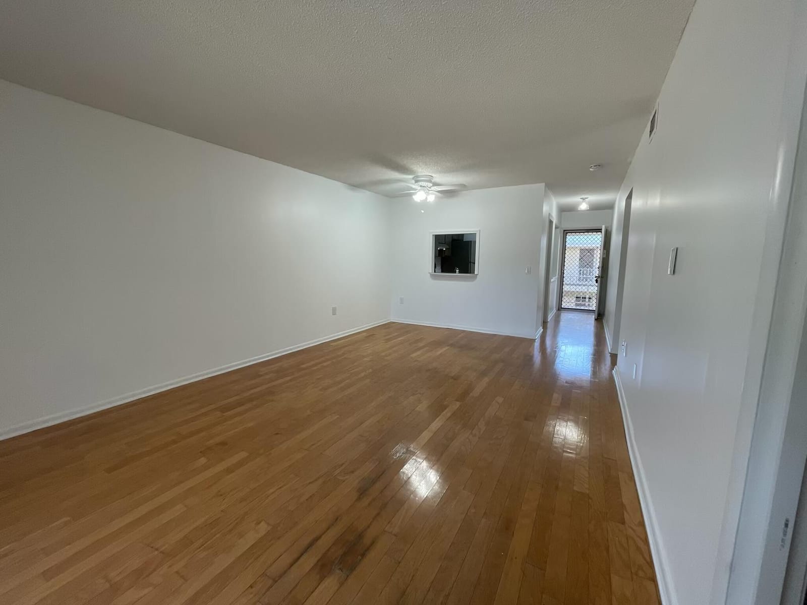 2302 Sunrise Boulevard 202 — photo 3