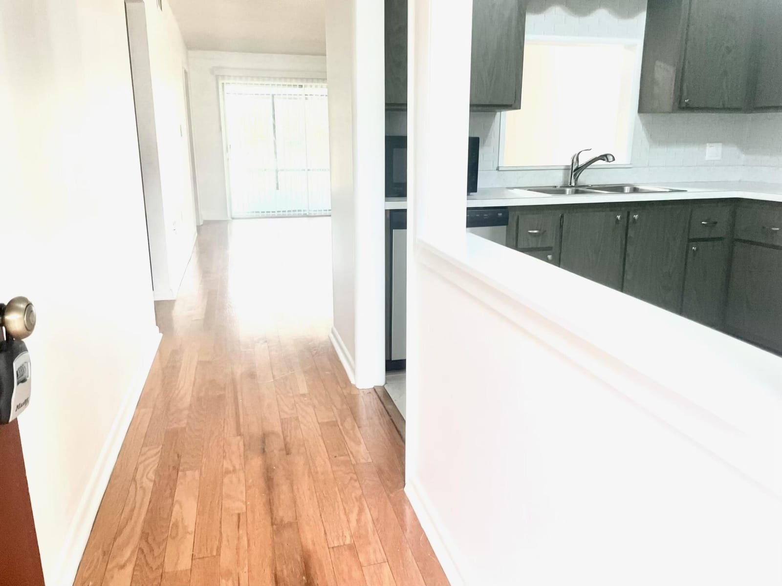 2302 Sunrise Boulevard 202 — photo 4