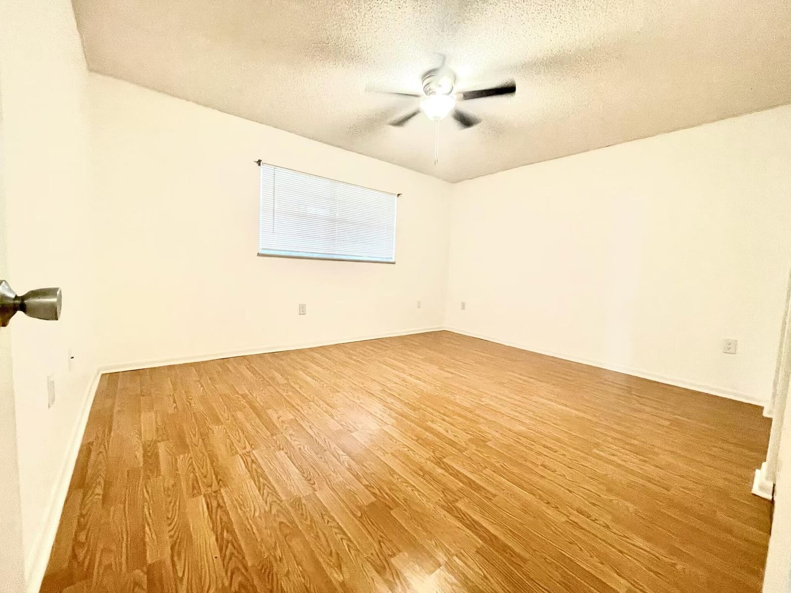 2302 Sunrise Boulevard 202 — photo 7