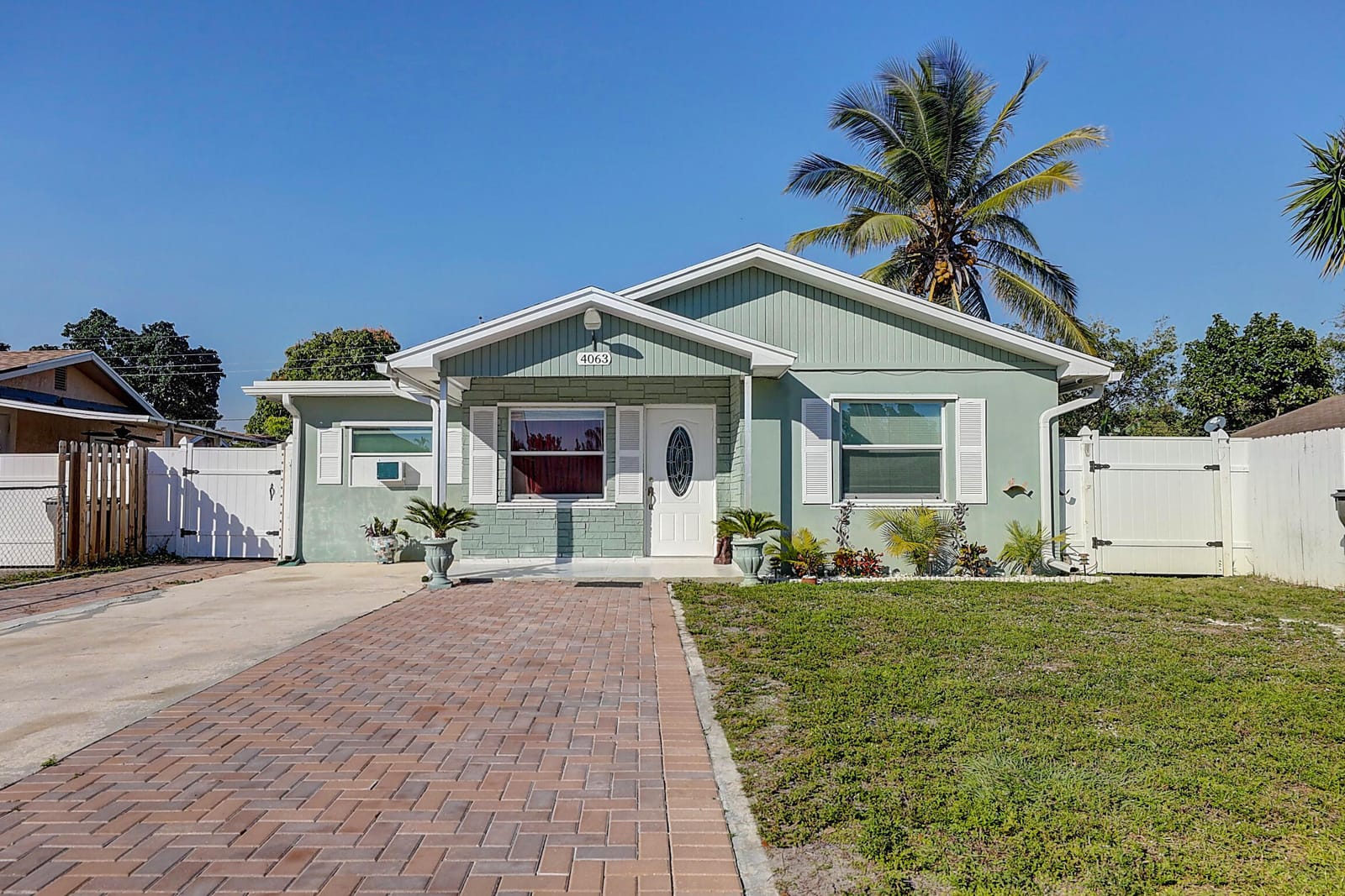 4063 Pot O Gold Street, West Palm Beach, FL 33406