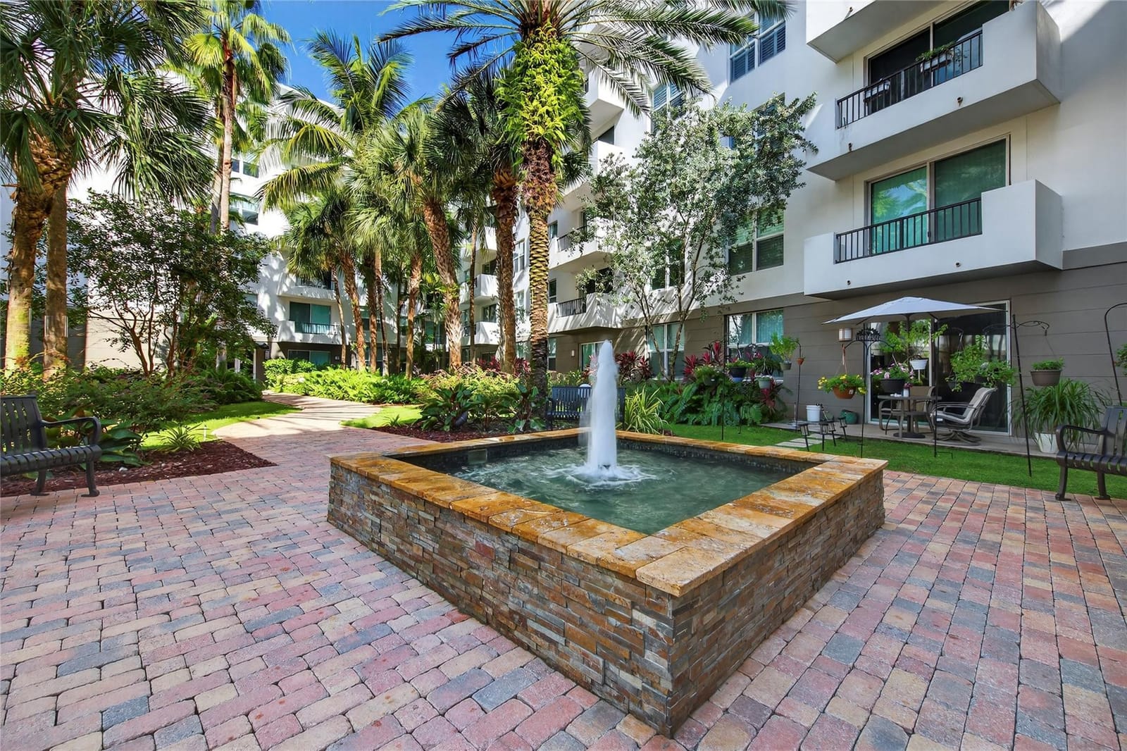 2421 NE 65th Street 209, Fort Lauderdale, FL 33308