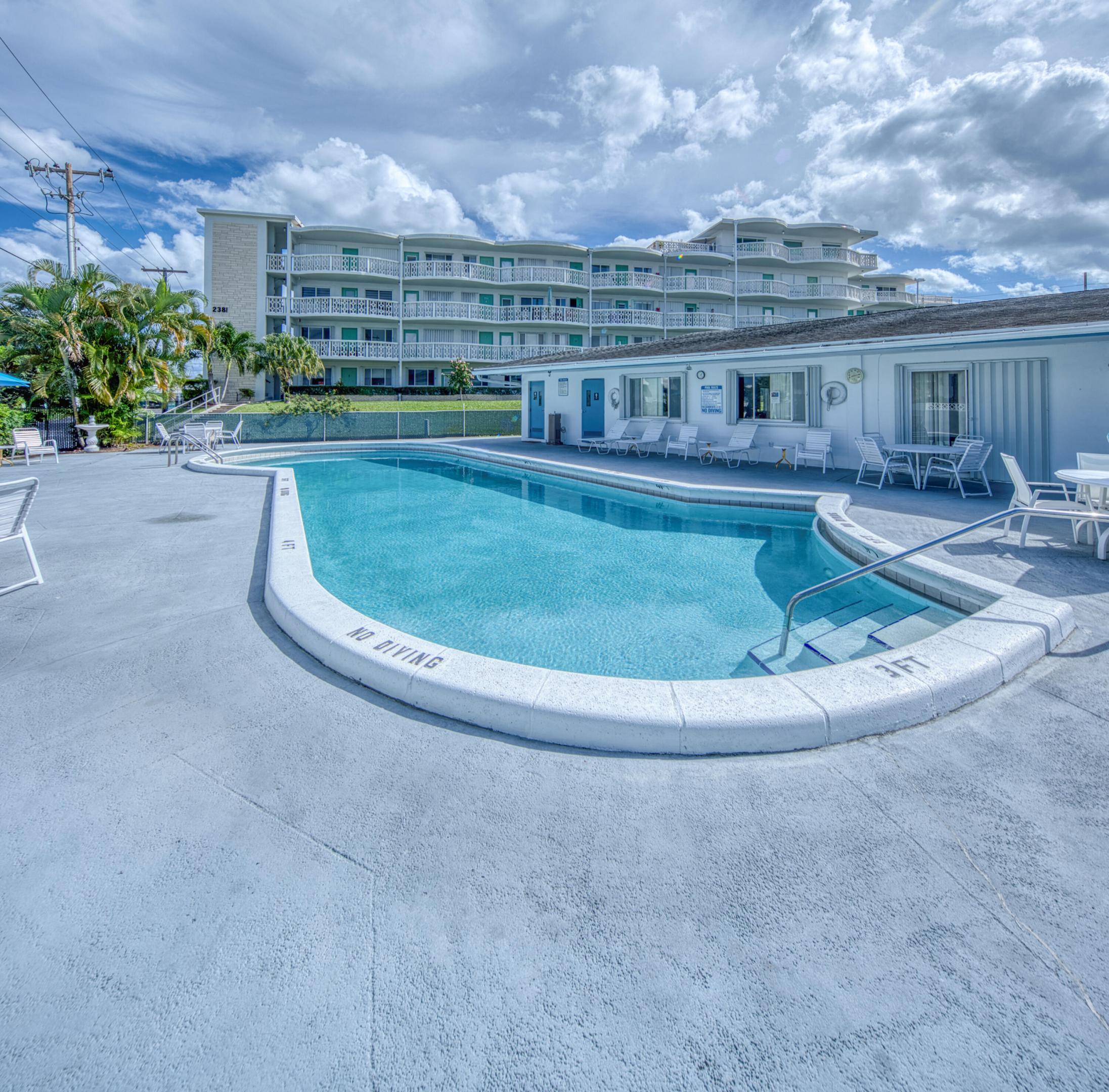 2400 Lake Osborne Drive 205, Lake Worth Beach, FL 33461, Lake Worth Beach