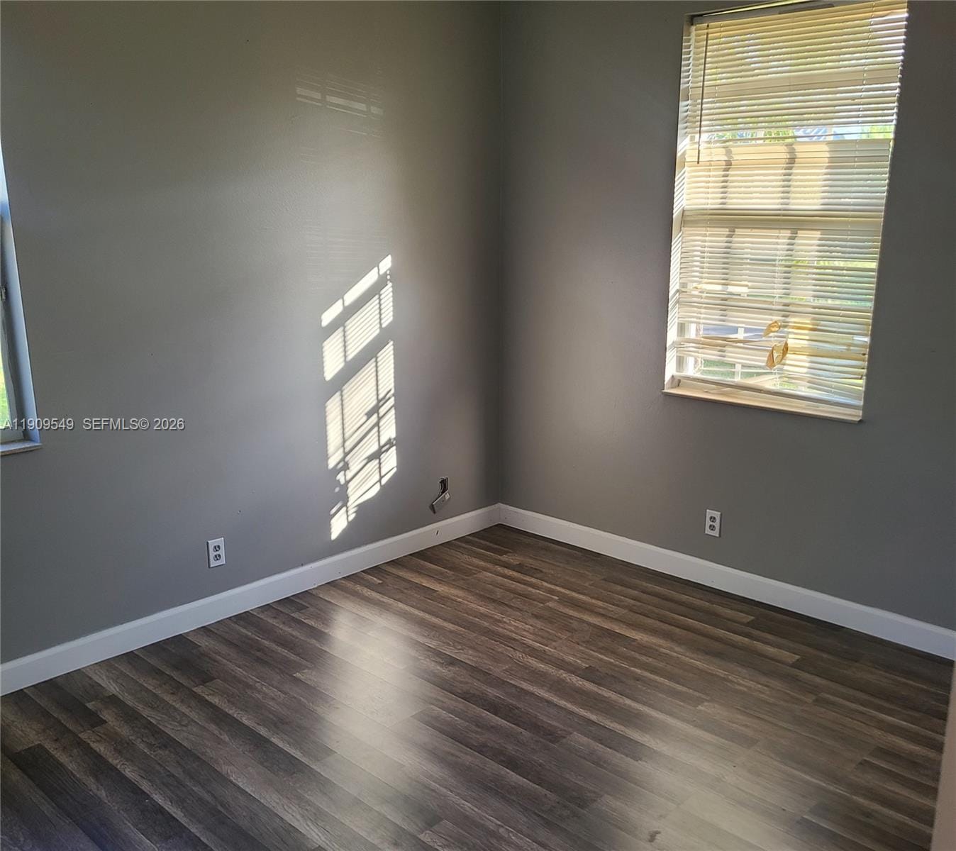 1881 SW Elijah Avenue — photo 7