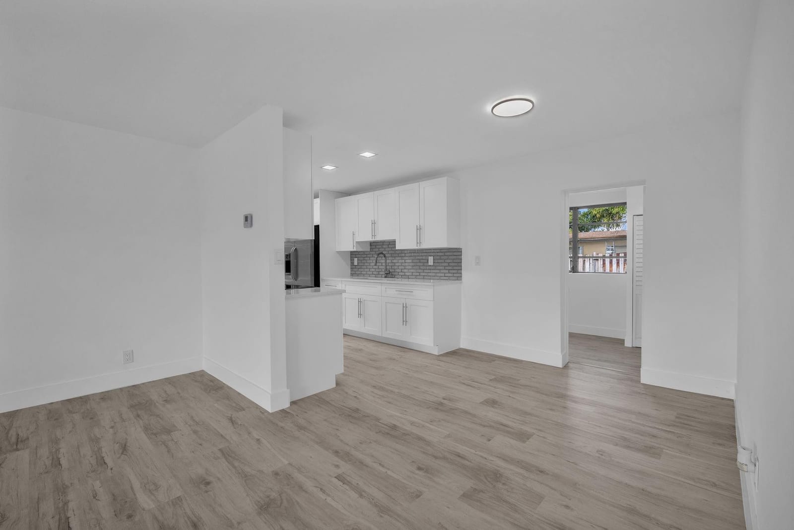 4911 NW 16th Street — photo 12