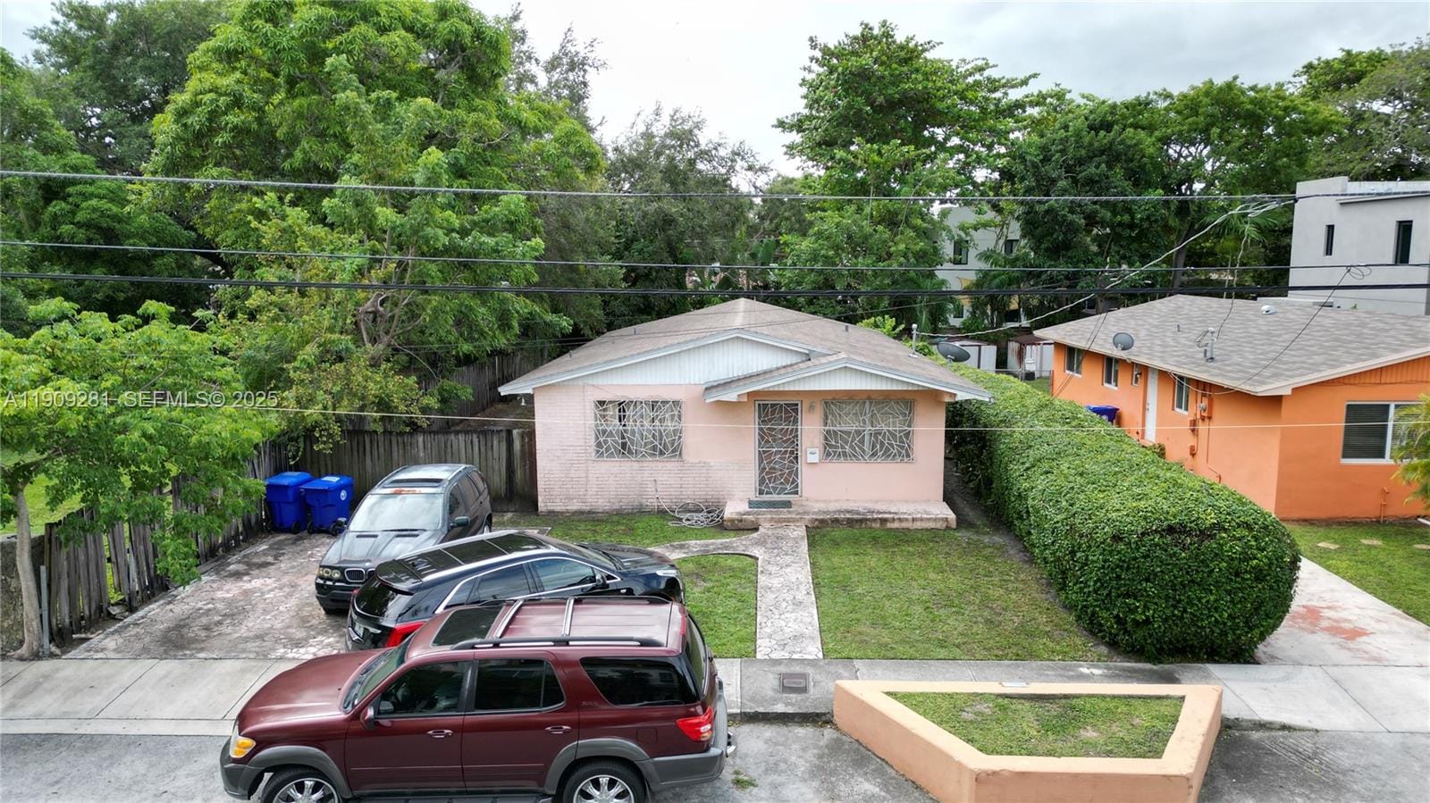 3350 Thomas Avenue, Miami, FL 33133