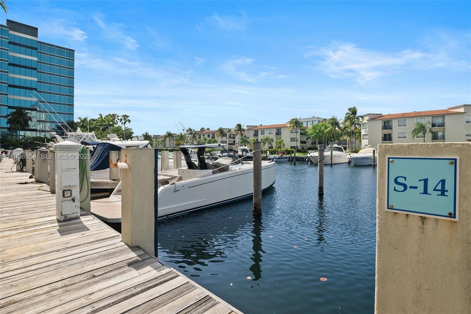 3029 NE 188th Street 821, Aventura, FL 33180 photo 2