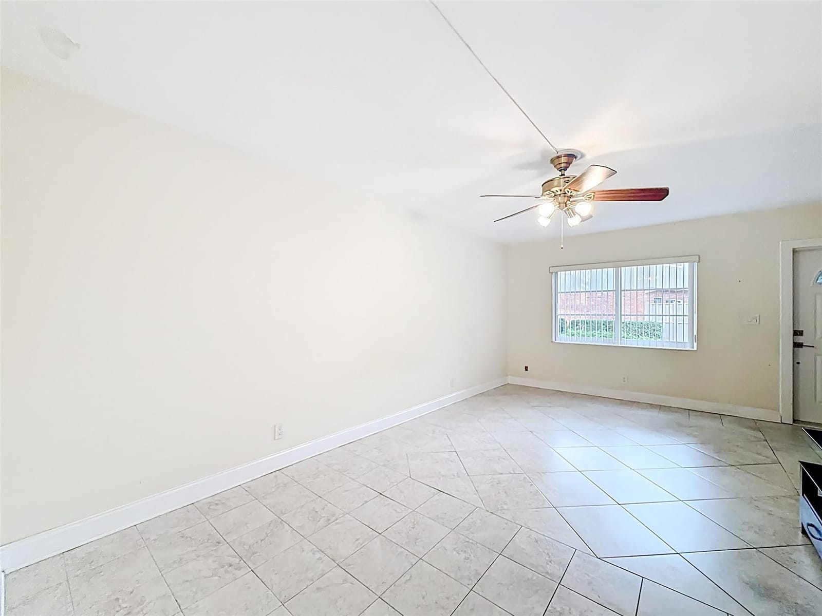 79 NE 20th Court — photo 12