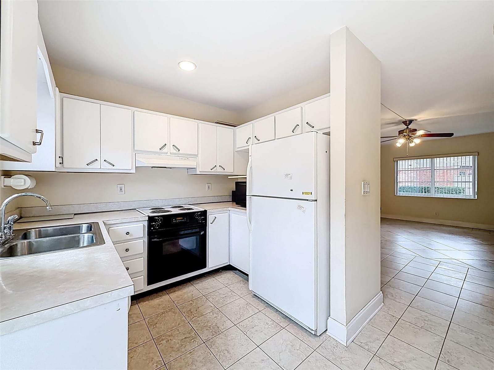 79 NE 20th Court — photo 5