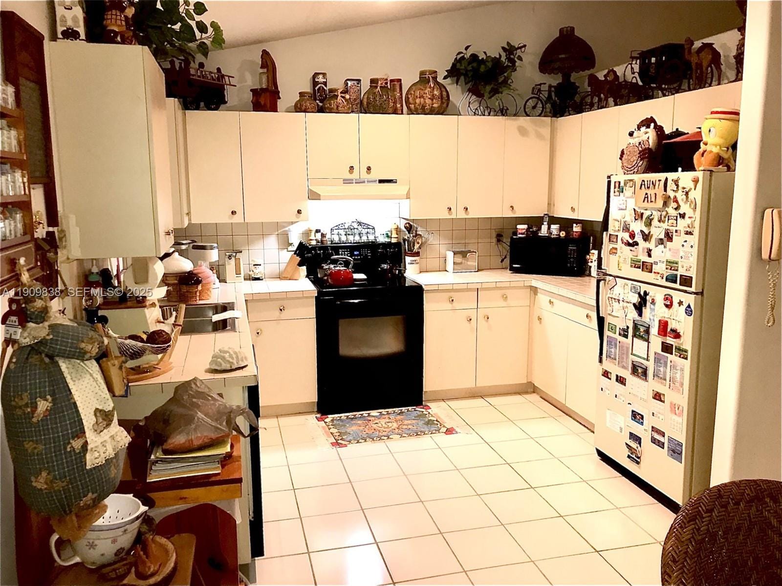 16933 W Harlena Drive — photo 11