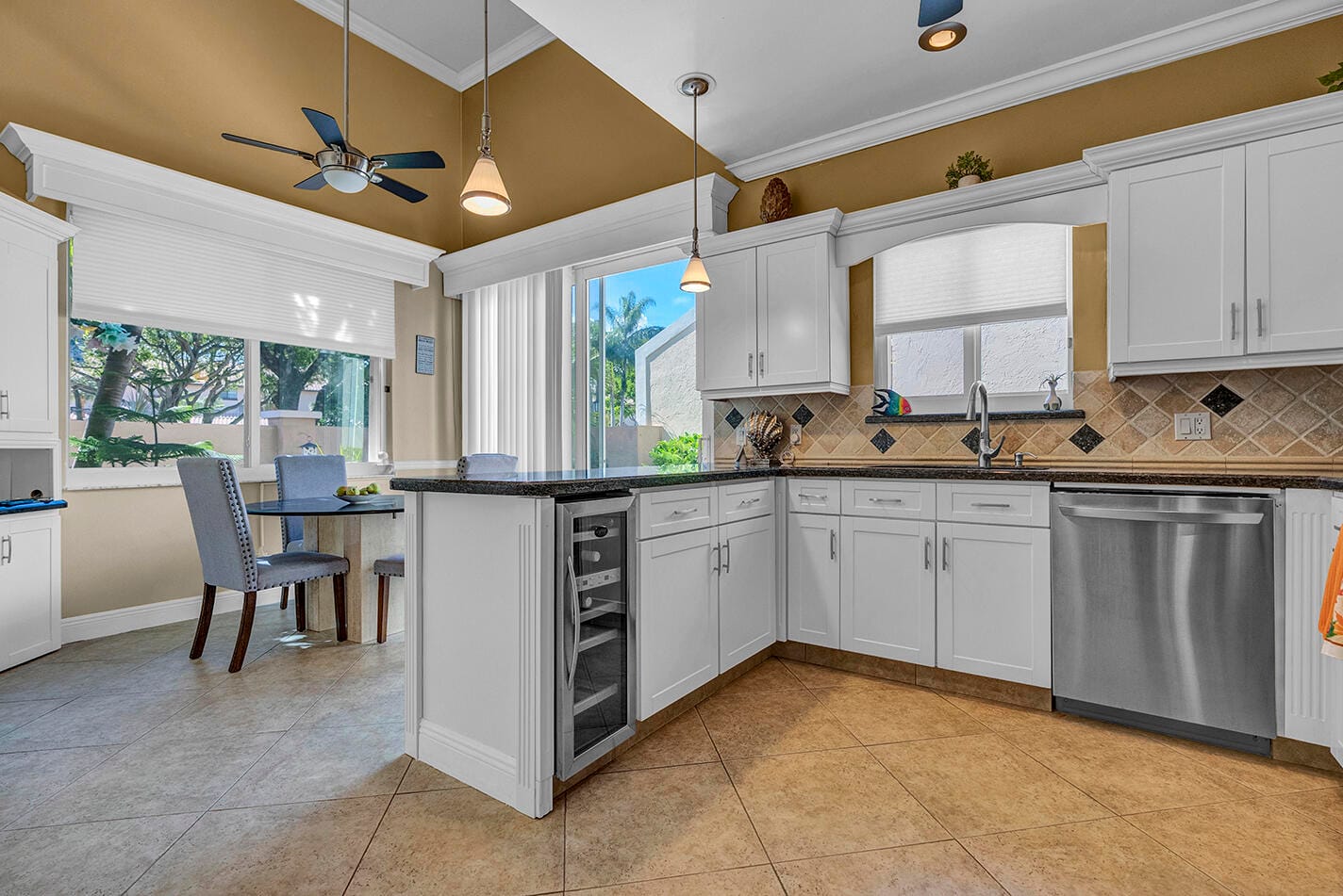 341 Pelican Way, Delray Beach, FL 33483 photo 4