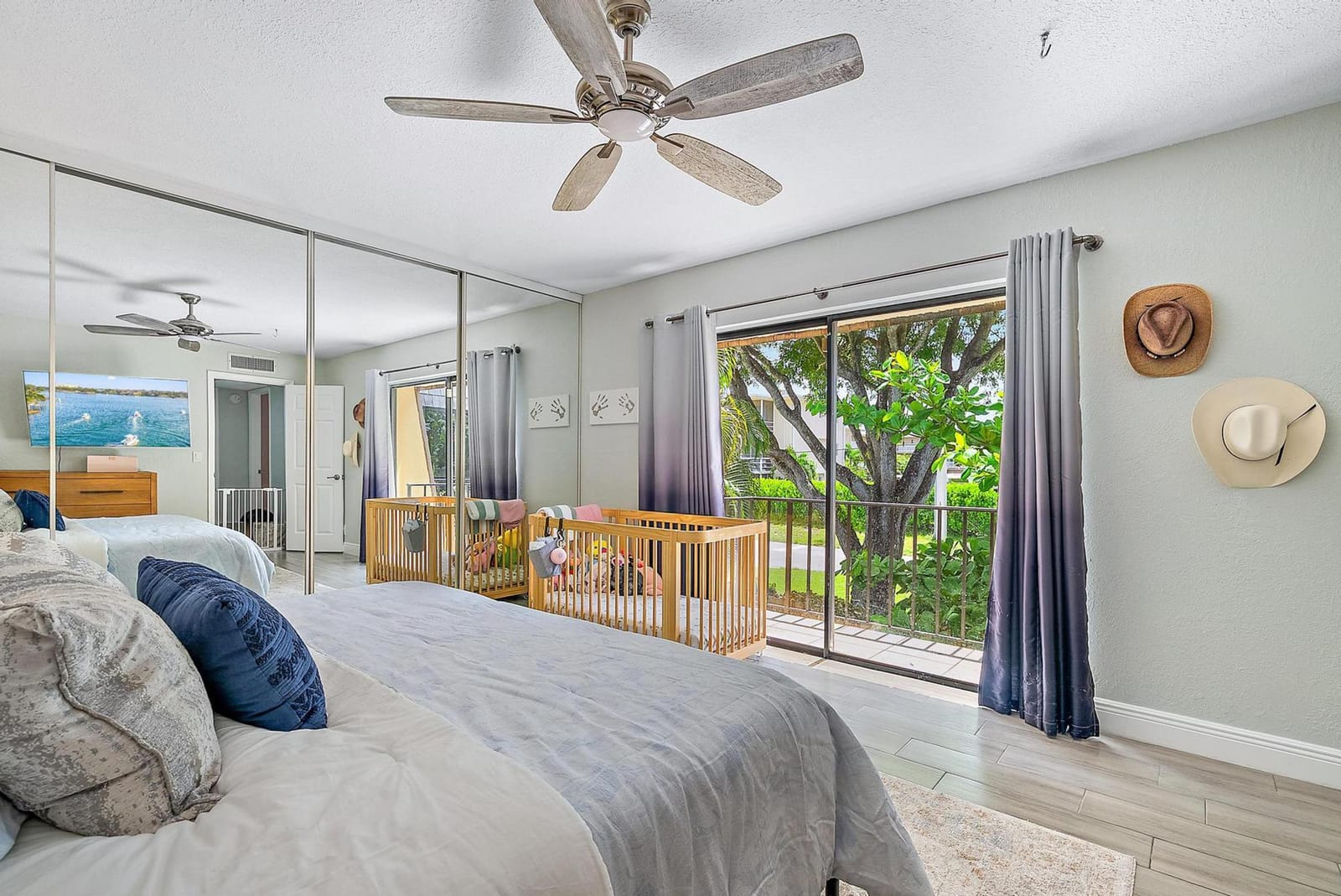 226 Lake Arbor Drive, Palm Springs, FL 33461 photo 11