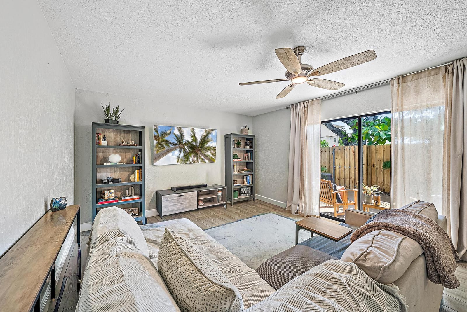 226 Lake Arbor Drive, Palm Springs, FL 33461 photo 7