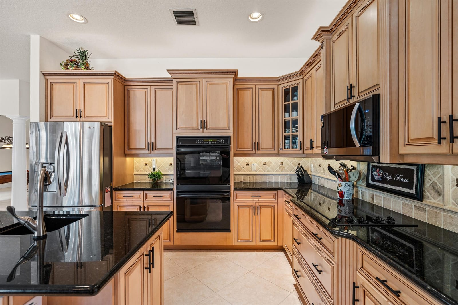 19270 Skyridge Circle — photo 11