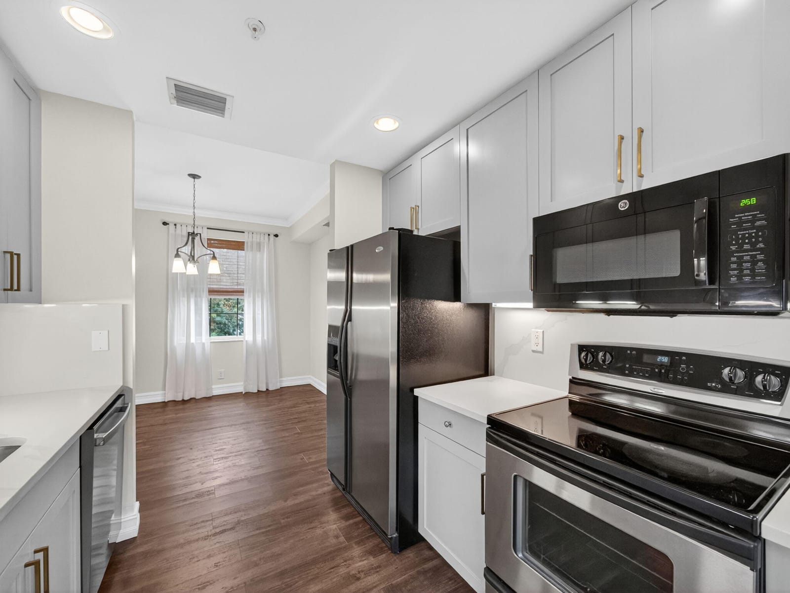 747 N Street — photo 8