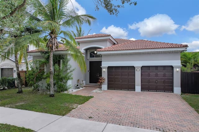 9067 NW 182nd Terrace, sold in Century Gardens, Hialeah, FL