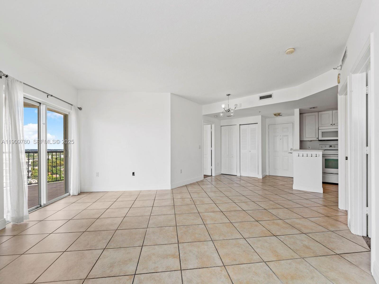 1627 SW 37th Avenue 1103 — photo 5