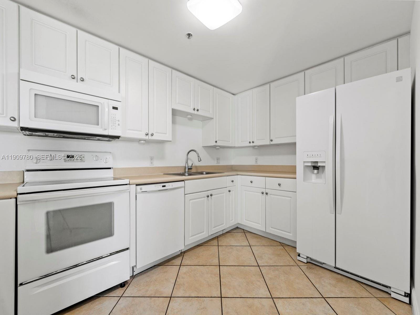 1627 SW 37th Avenue 1103 — photo 10