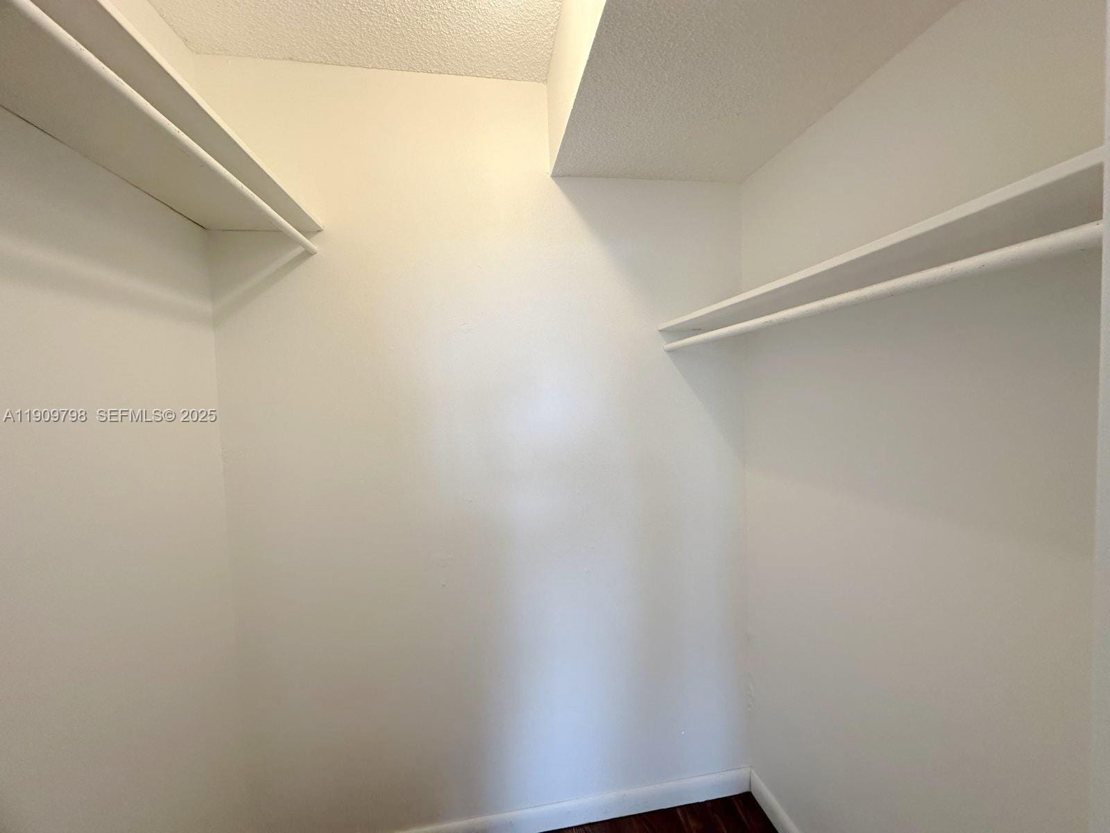 15600 NW 7th Avenue 301, Miami, FL 33169 photo 6