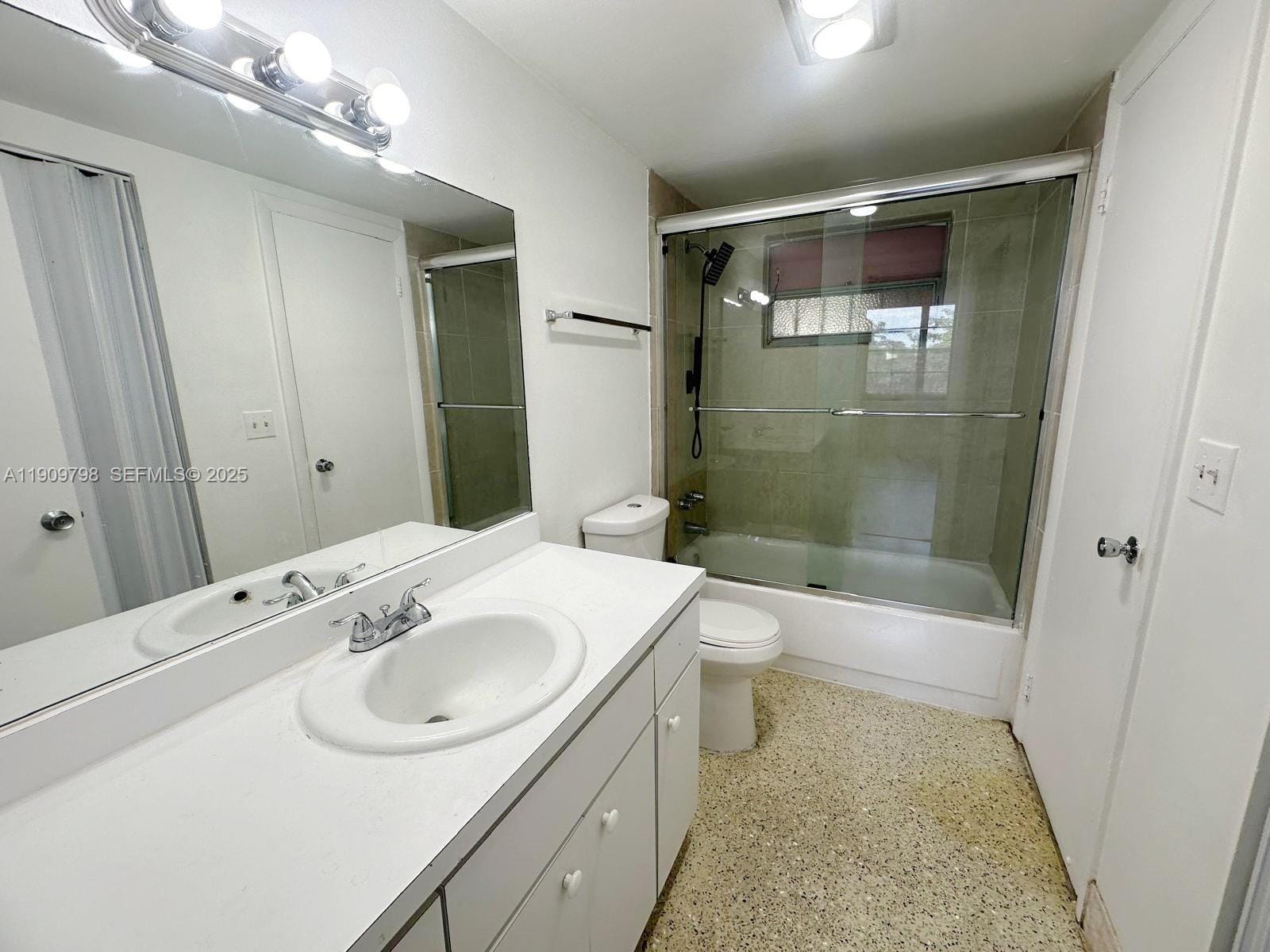 15600 NW 7th Avenue 301, Miami, FL 33169 photo 7