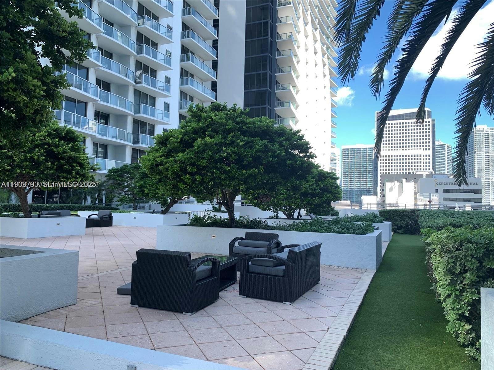 1060 Brickell Avenue 1701, Miami, FL 33131 photo 2