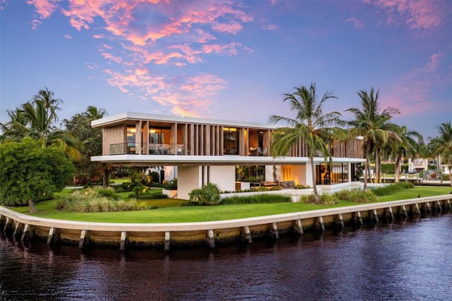 516 Mola Avenue, Fort Lauderdale, FL 33301