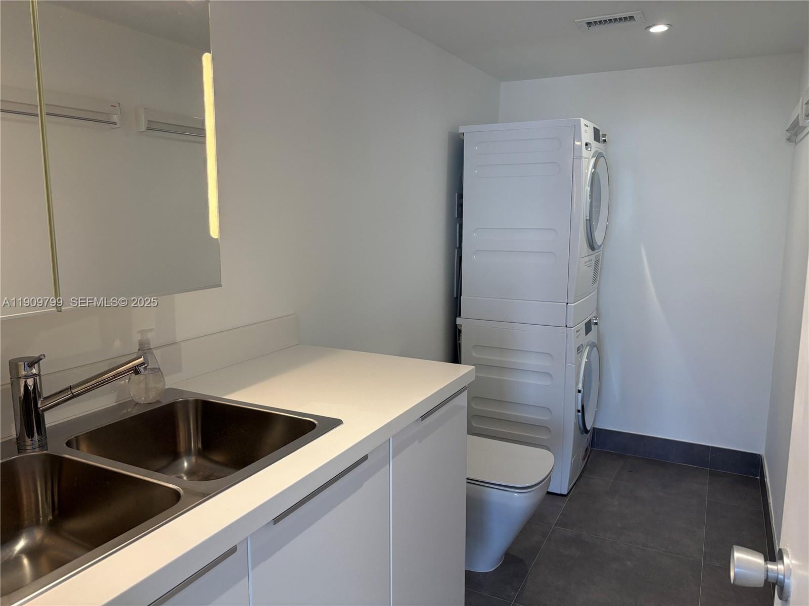 900 Bay Drive 401, Miami Beach, FL 33141 photo 8